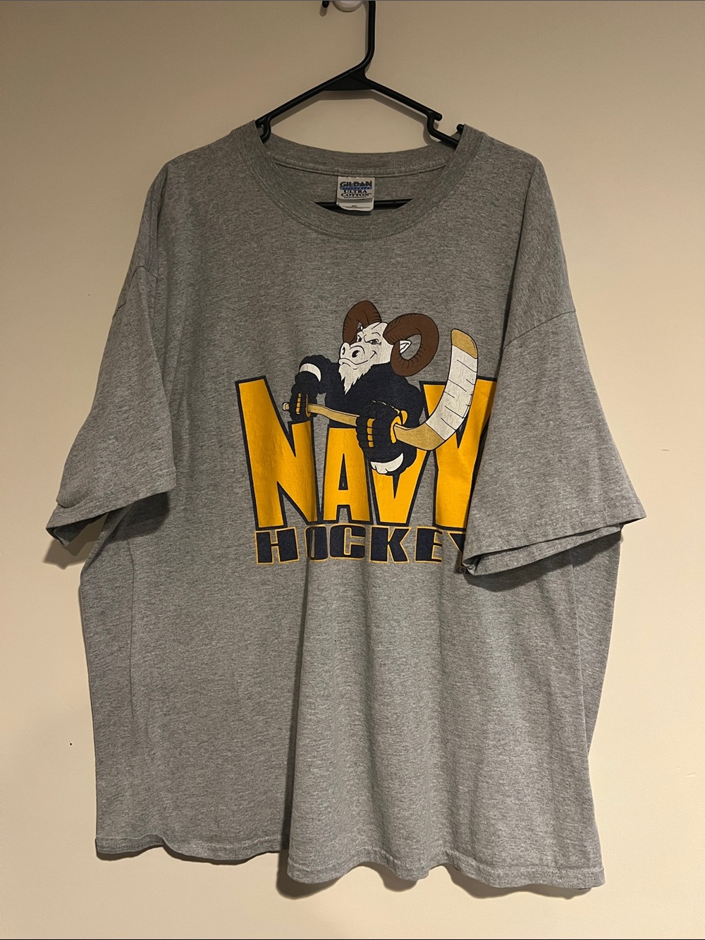 ♻️ Navy Hockey T-Shirt